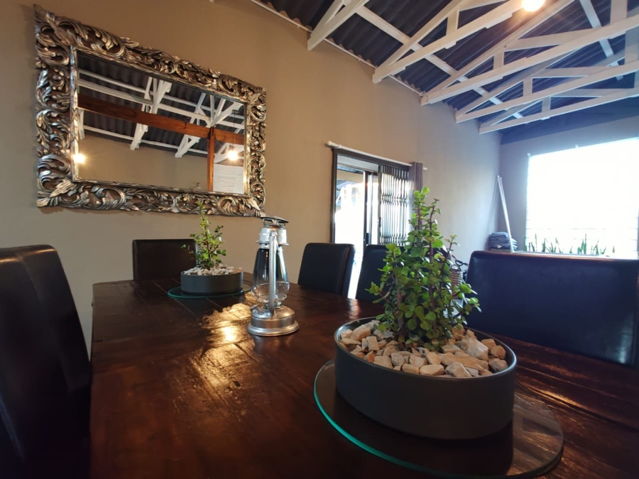 Commercial Property for Sale in Colleen Glen Eastern Cape